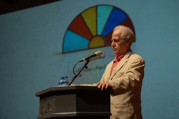 داریوش پیرنیاکان: ردیف موسیقی ایرانی به ما زیباییشناسی میآموزد/ بابک خضرایی: نبود روز ملی موسیقی در تقویم باعث تاسف است