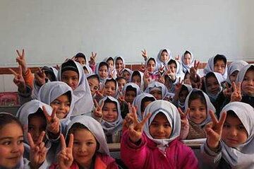 دانشآموزان اتباع حق تحصیل در رشتههای ریاضی و تجربی را ندارند/ به مادر ایرانی میگویند میخواستید با اتباع ازدواج نکنید