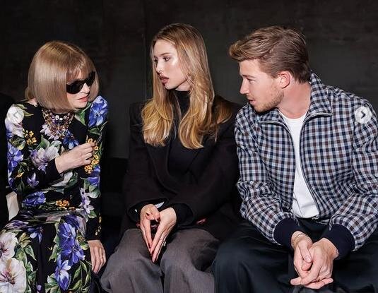 دختر استیو جابز اینترنت را منفجر کرد / عکس