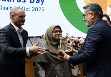 دریافت تندیس ملی روز جهانی استاندارد توسط «انتخاب سرویس»