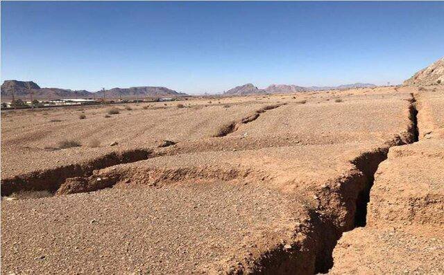 دشت مهیار، آینه زوال اصفهان/ انگار یک نفر با تیغ جراحی افتاده بود به جان دشت