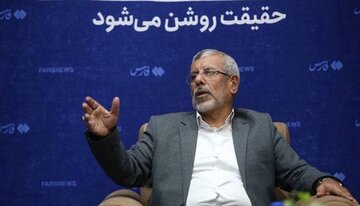 رضوی : صف‌آرایی و فشار برای حفظ مدیری ناتوانی که شعار «یا مرگ یا صندلی» سر داده، در نظام مدیریتی کشور بی‌سابقه است