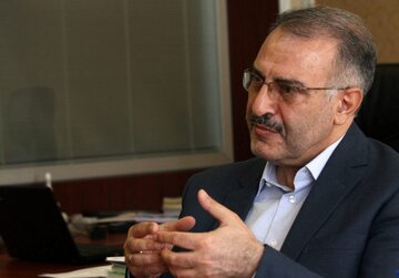 سخنگوی دولت اصلاحات: آقای عراقچی! به کار خودت برس! این مجلس جرات حتی فکر کردن به استیضاح شما را نخواهد داشت!