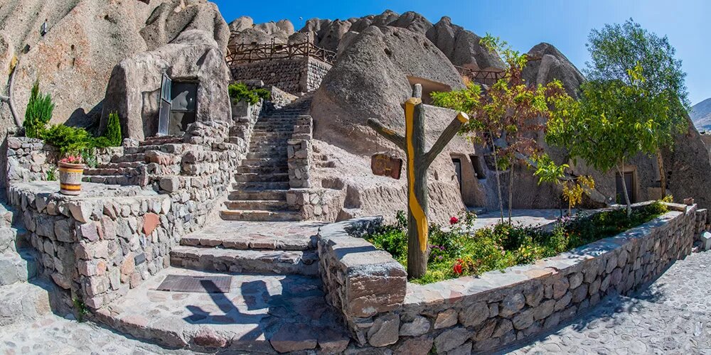 سفر به قلب صخره‌ها/ از کندوان تا پالنگان؛ کشف روستاهای سنگی ایران