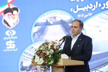 شرکت کشت و صنعت پارس مشکل ذرت‌کاران را تا پایان آبان ماه حل کند