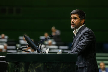 شما نظر بدهید/ نظرتان درباره جمله علیرضا دبیر چیست؟ اگر تیم ملی کشتی برنده شود مردم خوشحال تر میشوند یا برجام امضا شود؟ و چرا؟