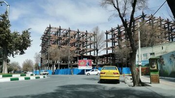 شهرداری شهرکرد آماده جذب سرمایه‌گذار داخلی و خارجی برای تکمیل برج دوقلو