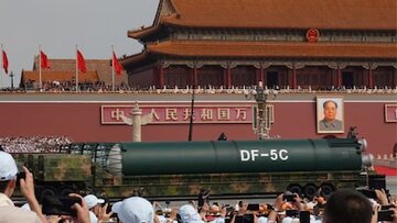 شکار همزمان ۱۰۰۰ موشک در آسمان!