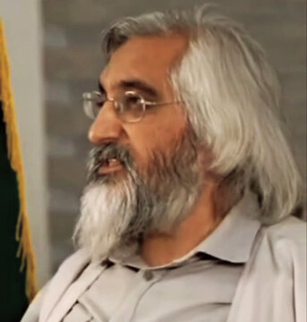 طعنه روزنامه اصولگرا به وحید جلیلی: از ترفند “پهلوان پنبه” دست بردار/ بجای اینگه پاسخگوی رفتارت باشی با دشمن فرضی می جنگی