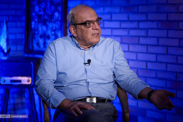 عباس عبدی: حکومت نمیتواند فرهنگ مردم را تغییر دهد/ همین حالا «شاهان» دومین اسم پسرانه در کل کشور است!