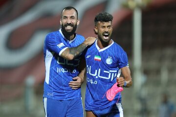 عکس| بحران جدید در استقلال/ رامین رضاییان، ساپینتو را آنفالو کرد