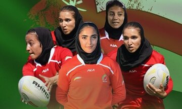 عکس| برق نقره تاریخی بر گردن دختران ایران