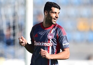 عکس| طارمی مقابل بارسلونا روی نیمکت