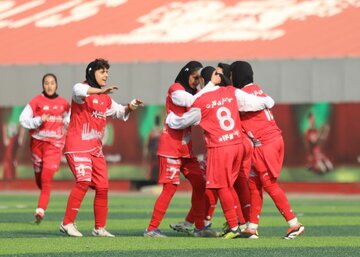 عکس| پوستر خاص باشگاه پرسپولیس برای الکلاسیکو زنانه