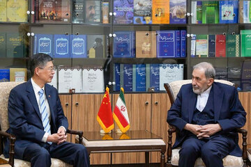 قدردانی ولایتی از چین در خصوص مکانیسم ماشه/ حمایت‌های سازنده پکن در مجامع بین‌المللی نشان‌دهنده عمق همکاری‌های دوستانه و اعتماد متقابل دو کشور است