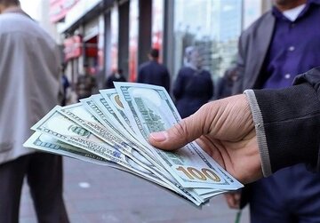 قیمت جدید دلار، یورو و سایر ارزها ۲۳ مهر ۱۴۰۴/ دلار دوباره خیز برداشت