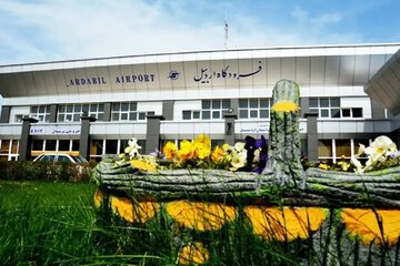 ماجرای عصبانیت خانم وزیر؛ درب این فرودگاه را گِل میگیریم