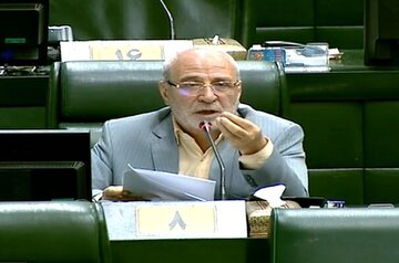 ماجرای نامه ۱۰۰ امضایی نمایندگان به قالیباف/ حاجی‌دلیگانی: تیم اقتصادی دولت درباره گرانی کالاها به مجلس پاسخ دهد