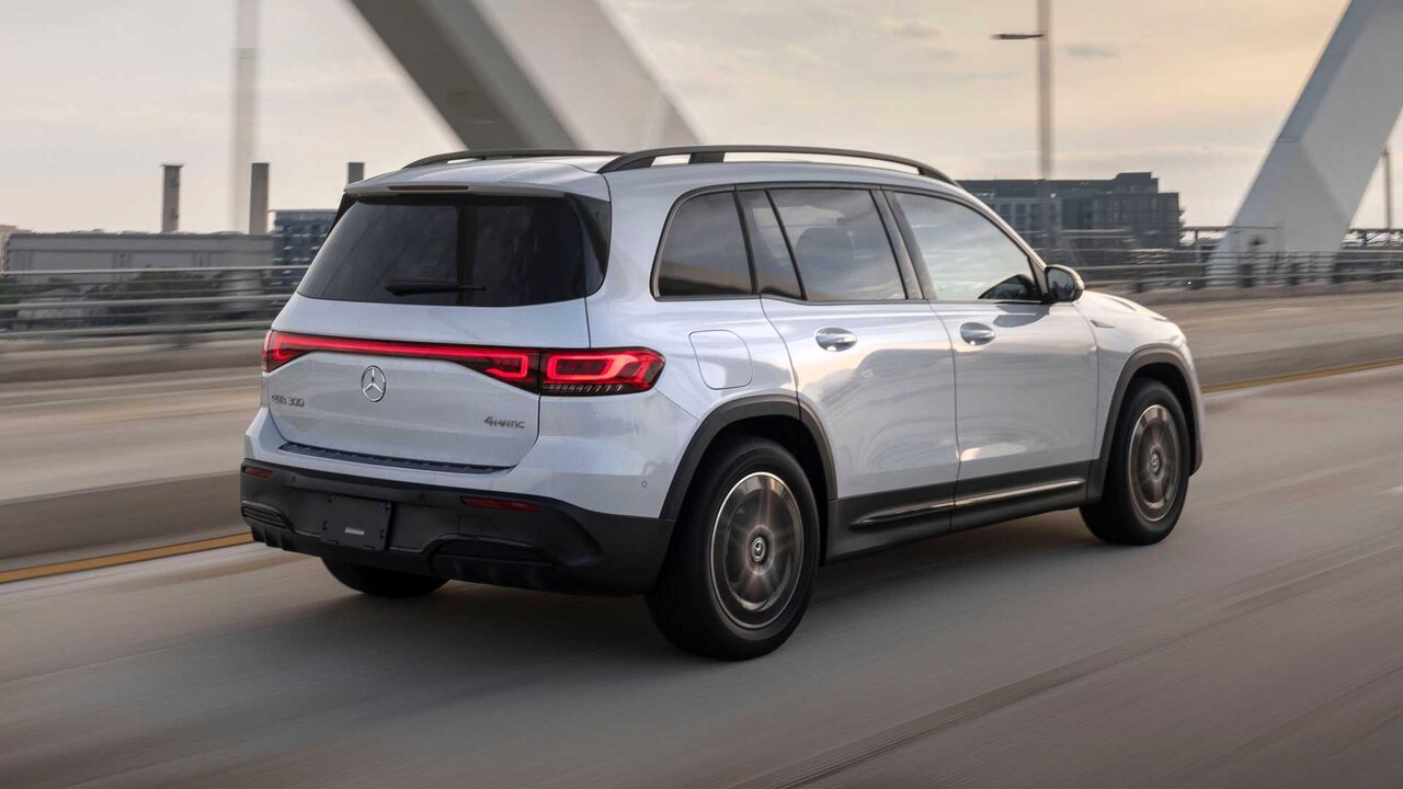 مرسدس بنز وارداتی ایران از رده خارج شد