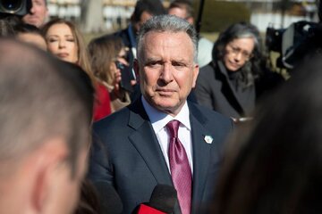 منابع آگاه به میدلایست آی: ویتکاف ترامپ را ترک میکند؛ او قرار بود بماند