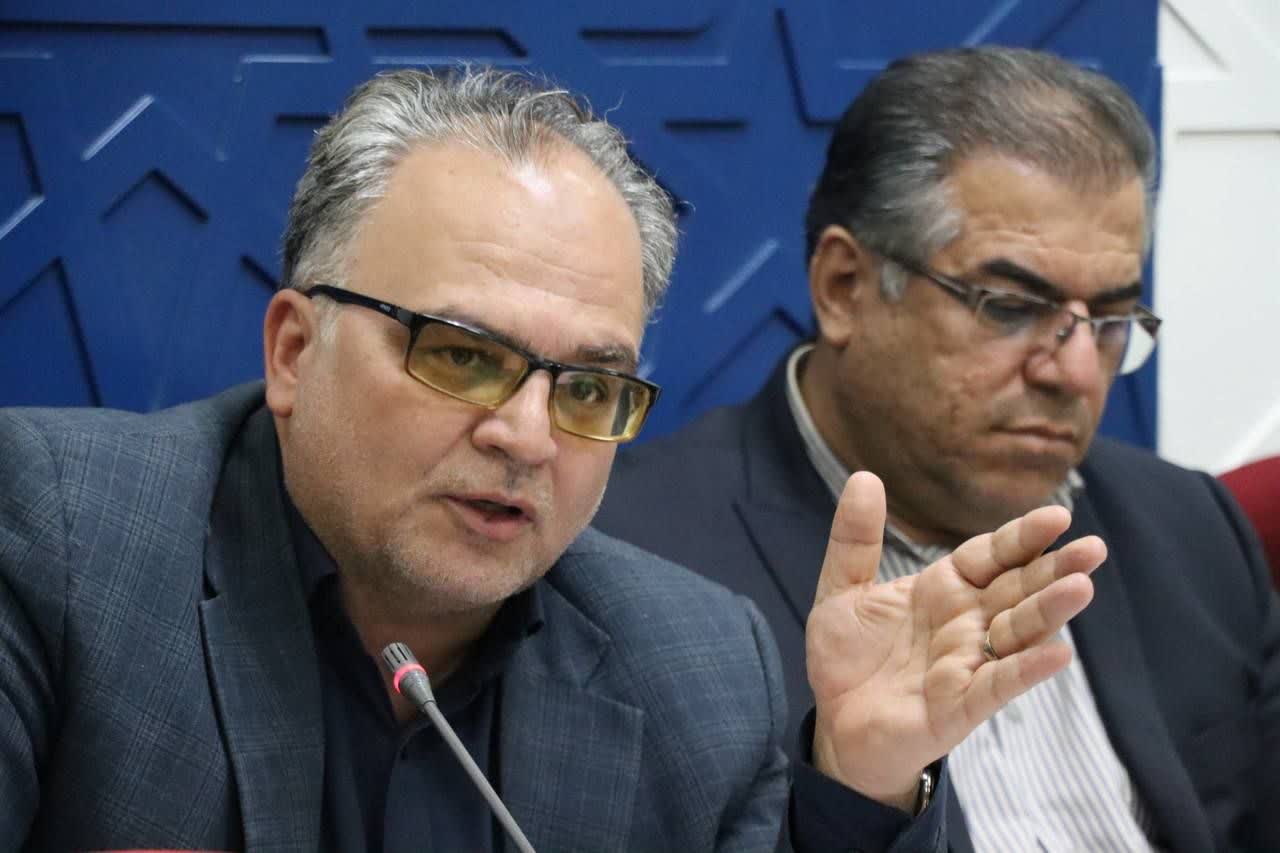 نشست هم‌اندیشی توسعه سیاسی و اجتماعی در سمنان؛ تأکید بر نقش احزاب، نخبگان و گفت‌وگو در مسیر وحدت و نشاط سیاسی