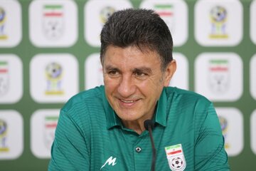 نظر قلعهنویی درباره بازی پرسپولیس و تراکتور