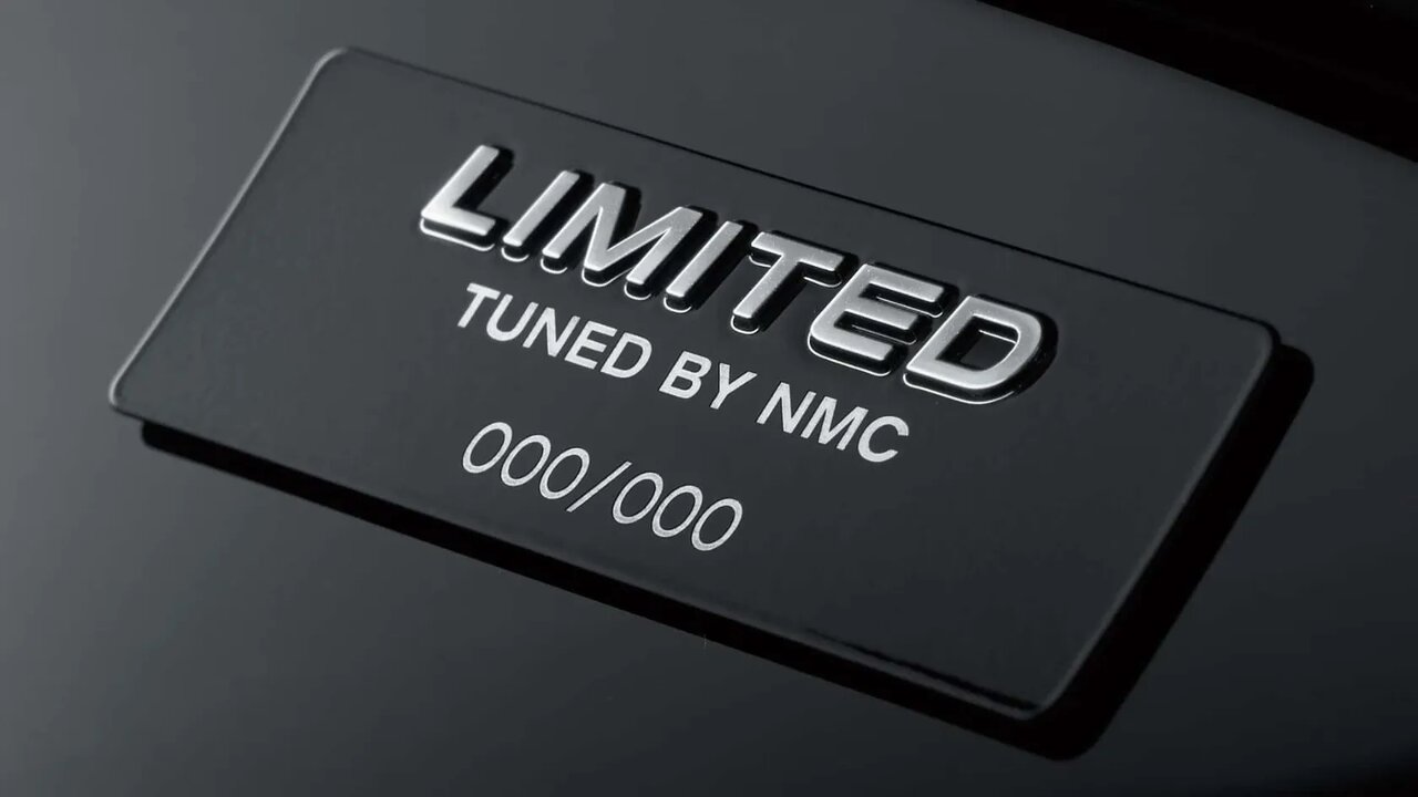 نیسان اسکای لاین 400R Limited