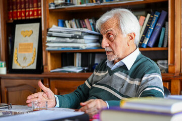 هاشمیطبا: صحبتهای جلیلی درباره مناظره با روحانی فرار از رویارویی است/ کسی که حرف حساب داشته باشد، حرفش را میزند