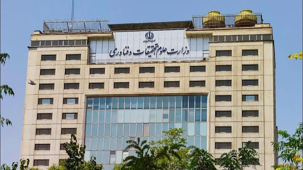 هیچ دلیلی ندارد ملیت دانشجویان متخلف دانشگاه همدان کتمان شود/ اگر دانشجوی افغانستانی هتک حرمت کرده بود باز هم برخوردها همین بود؟