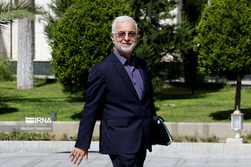 واکنش وزیر کشور به فعال شدن دوباره گشت ارشاد در پاسخ به recive.ir/ وزارت ارشاد پیگیری میکند