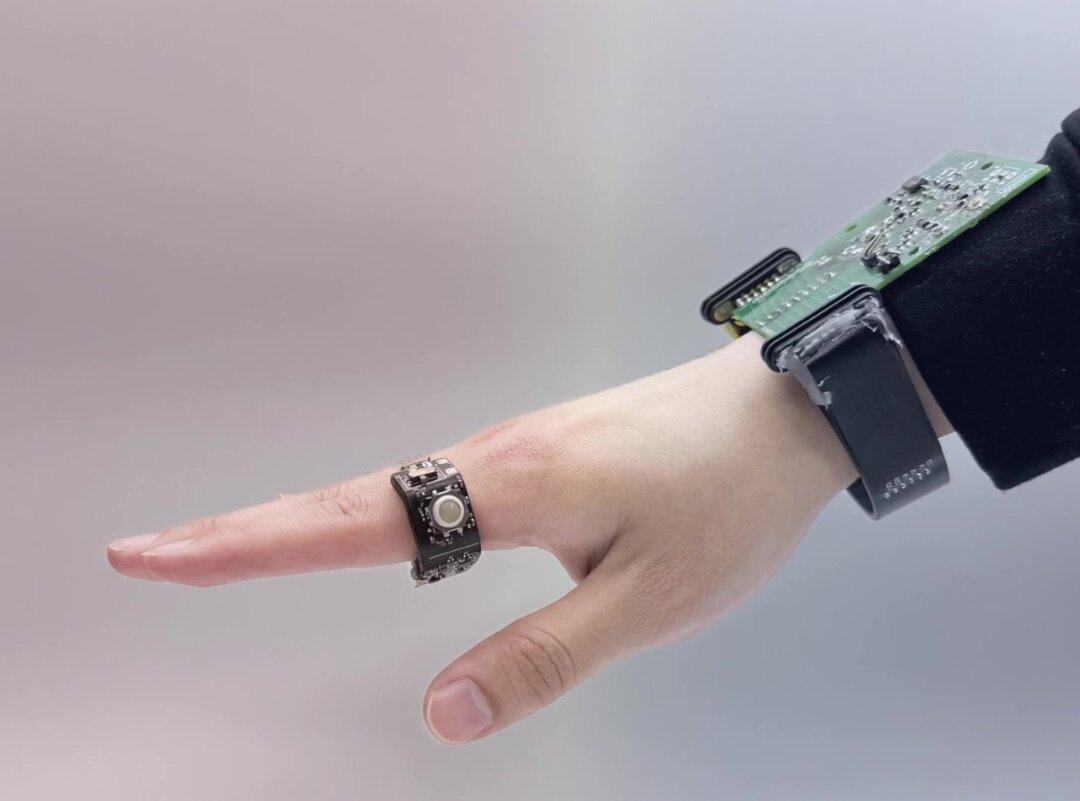 پایان دوران موسهای سنتی: موس پوشیدنی با باتری نامیرا