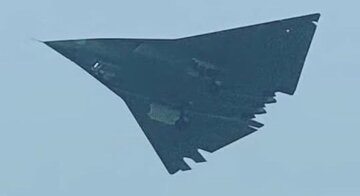 پرواز جنگنده فوق سنگین چین / نسل ششم در آسمان