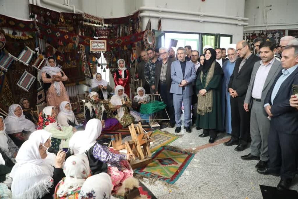 پرونده ثبت جهانی شهر گلیم عنبران آماده شد