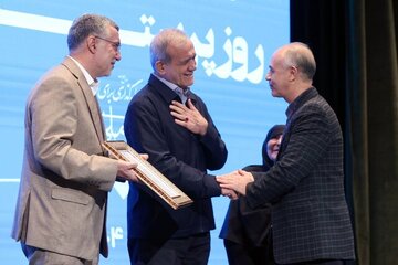 پزشکیان: ما وارث روندی هستیم که اصلاح آن زمانبر و دشوار است/ به جایی رسیدهایم که حتی در پرداخت حقوق افراد مشکل داریم