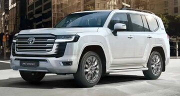 پس از سال‌ها، تویوتا لندکروزر ۳۰۰ با این مشخصات به ایران می‌آید