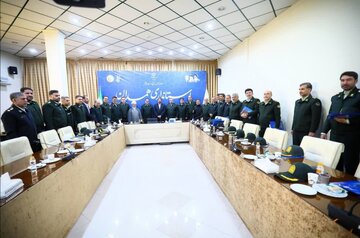 پلیس در برابر مردم با عطوفت و مهربانی رفتار می‌کند