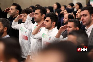 پیام جامعه ورزش ایران به رهبر انقلاب: سربازان ایران در جنگ نرم خواهیم بود