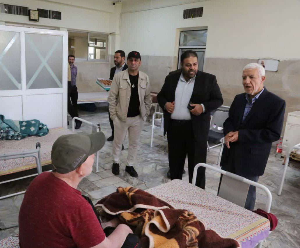 پیران تنها ،پدران جاودانه؛ روایت خانه ای که با عشق می چرخد