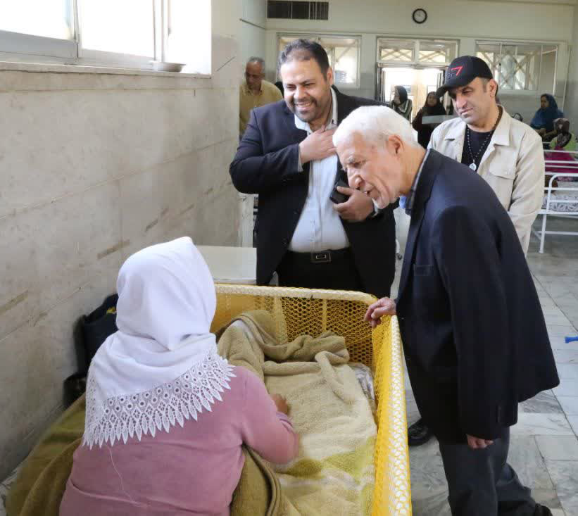 پیران تنها ،پدران جاودانه؛ روایت خانه ای که با عشق می چرخد