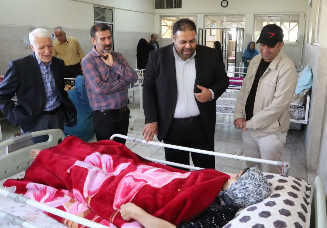 پیران تنها ،پدران جاودانه؛ روایت خانه ای که با عشق می چرخد