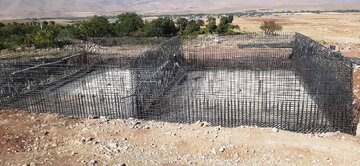 پیشرفت ۵۰ درصدی طرح احداث مخزن ذخیره آب دستنا در شهرستان کیار