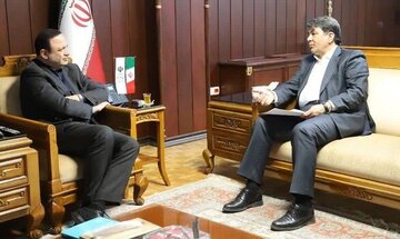 پیگیری استاندار کرمان برای راه اندازی مناطق ویژه کشاورزی جیرفت و گردشگری