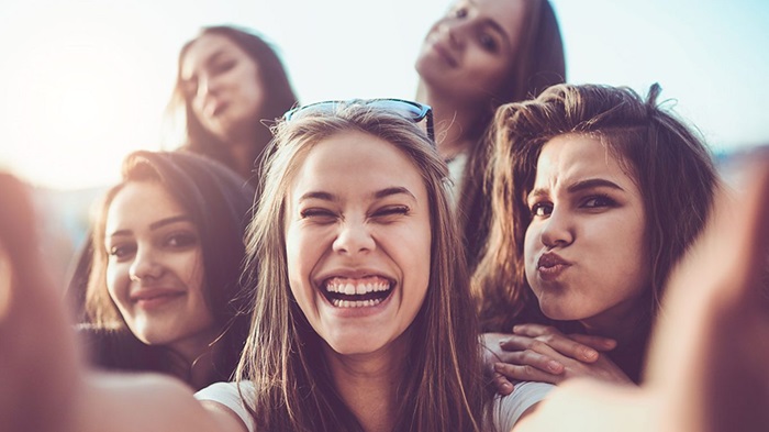 چرا آهنگ‌های نوجوانی در ذهنمان جاودان می‌مانند؟