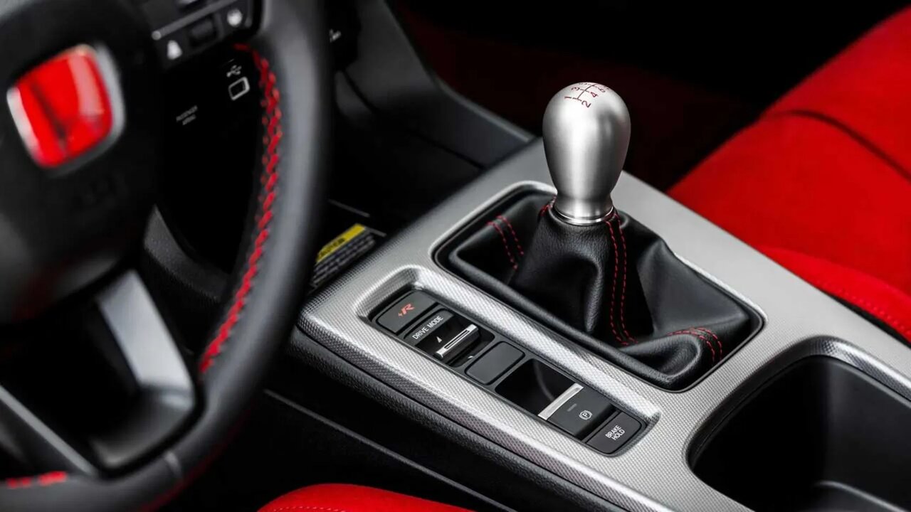 چرا گیربکس ۶ سرعته بهترین نوع جعبهدنده دستی است؟