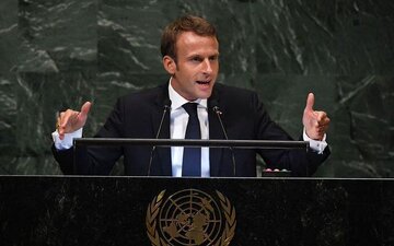 چقدر حقیر است این سیاستمدار پرادعا