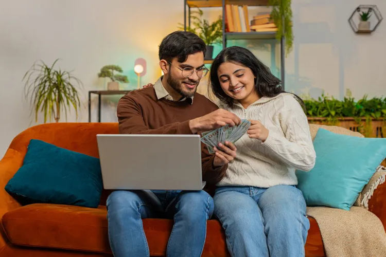 چگونه با خرید هوشمندانه لپتاپ در هزینهها صرفهجویی کنیم؟