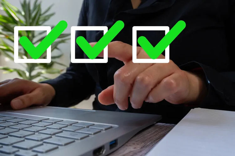 چگونه با خرید هوشمندانه لپ‌تاپ در هزینه‌ها صرفه‌جویی کنیم؟