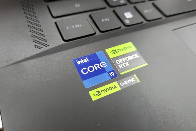 چگونه با خرید هوشمندانه لپ‌تاپ در هزینه‌ها صرفه‌جویی کنیم؟