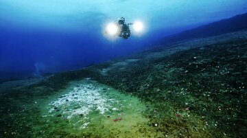 چیزی عجیب و نگرانکننده از بستر دریا در قطب جنوب نشت میکند