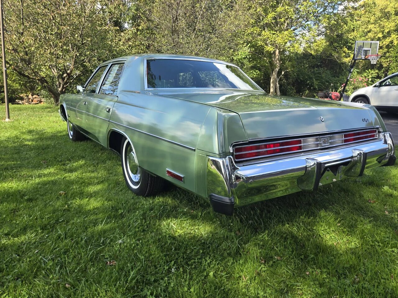 کرایسلر عتیقه، گنجی که نیم قرن دست نخورده باقی مانده است/ عکس